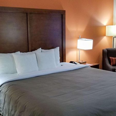 Econo Lodge Inn&Suites East Houston Esterno foto