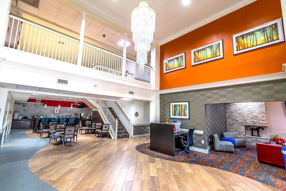 Econo Lodge Inn&Suites East Houston Esterno foto