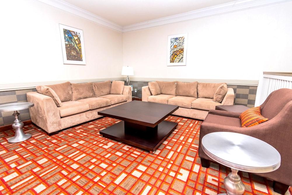 Econo Lodge Inn&Suites East Houston Esterno foto