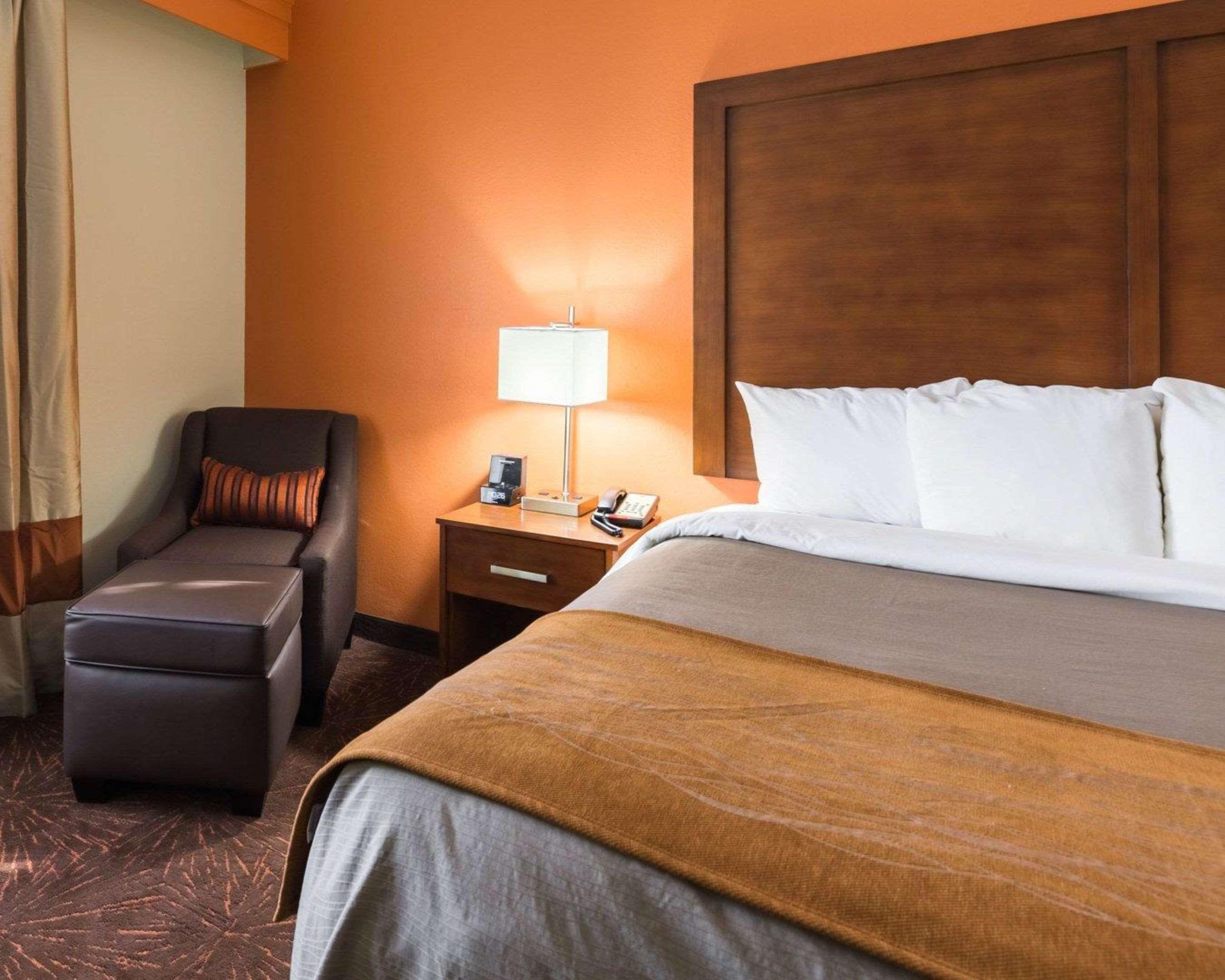 Econo Lodge Inn&Suites East Houston Esterno foto