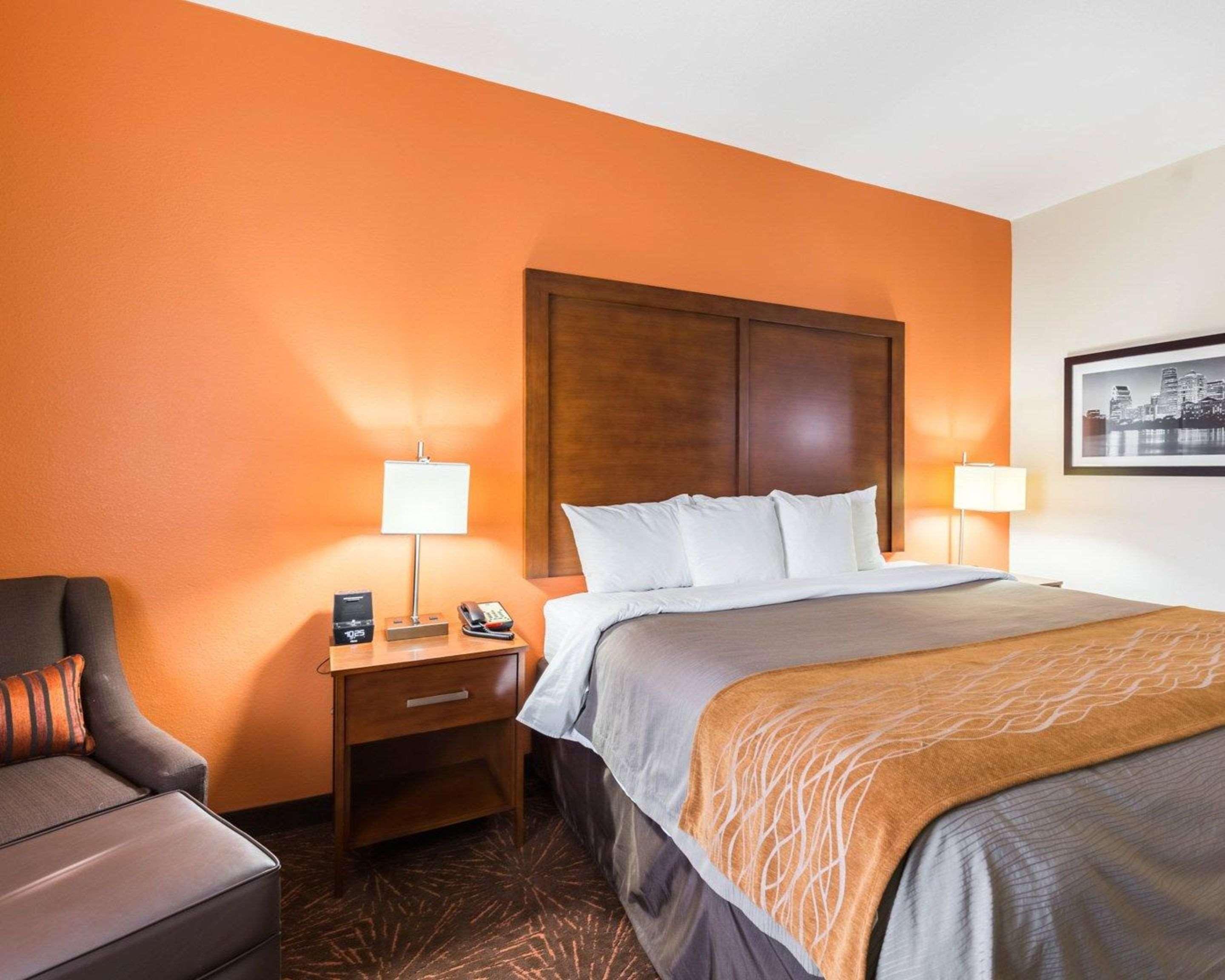 Econo Lodge Inn&Suites East Houston Esterno foto