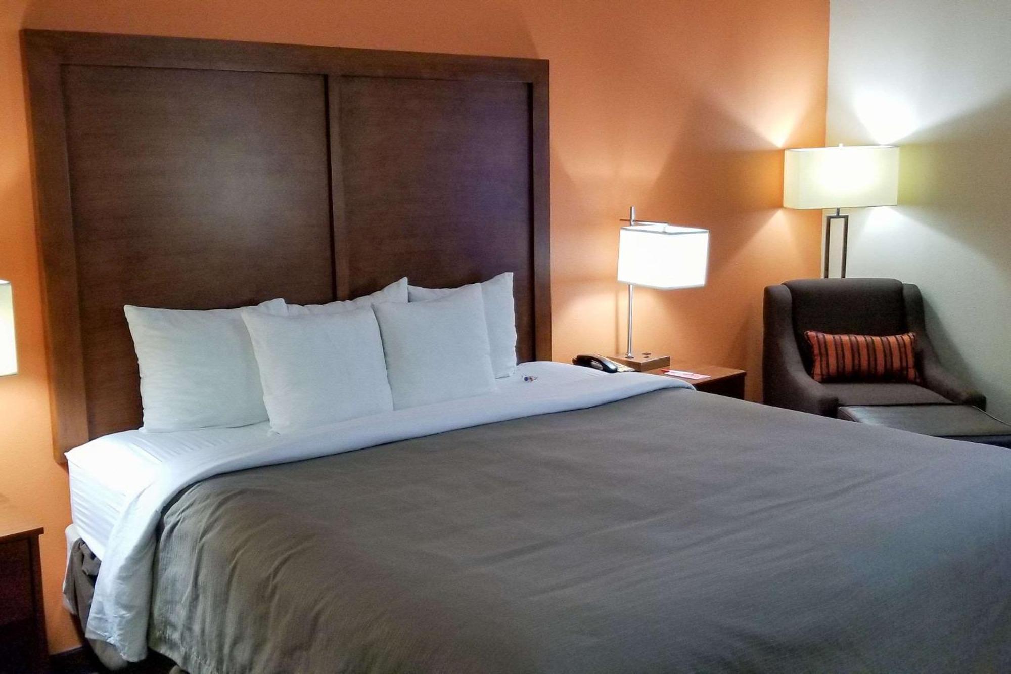 Econo Lodge Inn&Suites East Houston Esterno foto