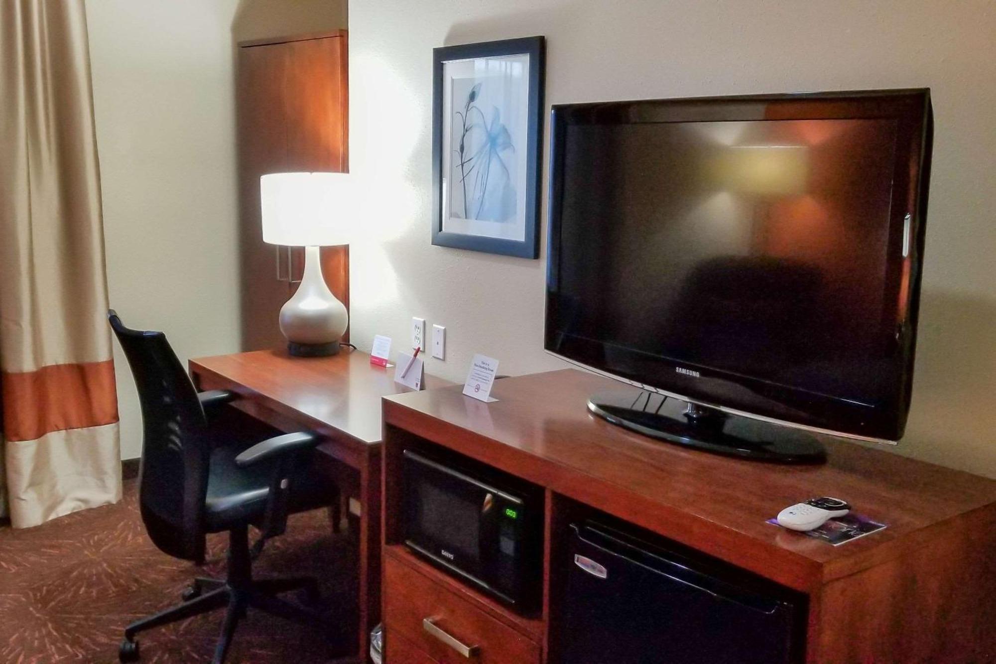 Econo Lodge Inn&Suites East Houston Esterno foto